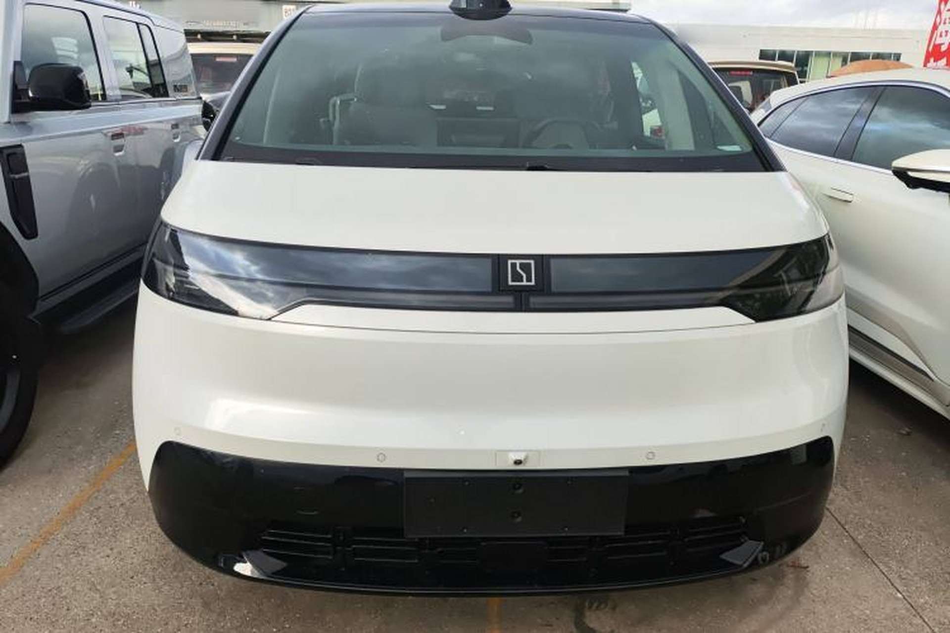 Used Zeekr MIX 2025 Long-Range Intelligent Driving Edition Exterior 1