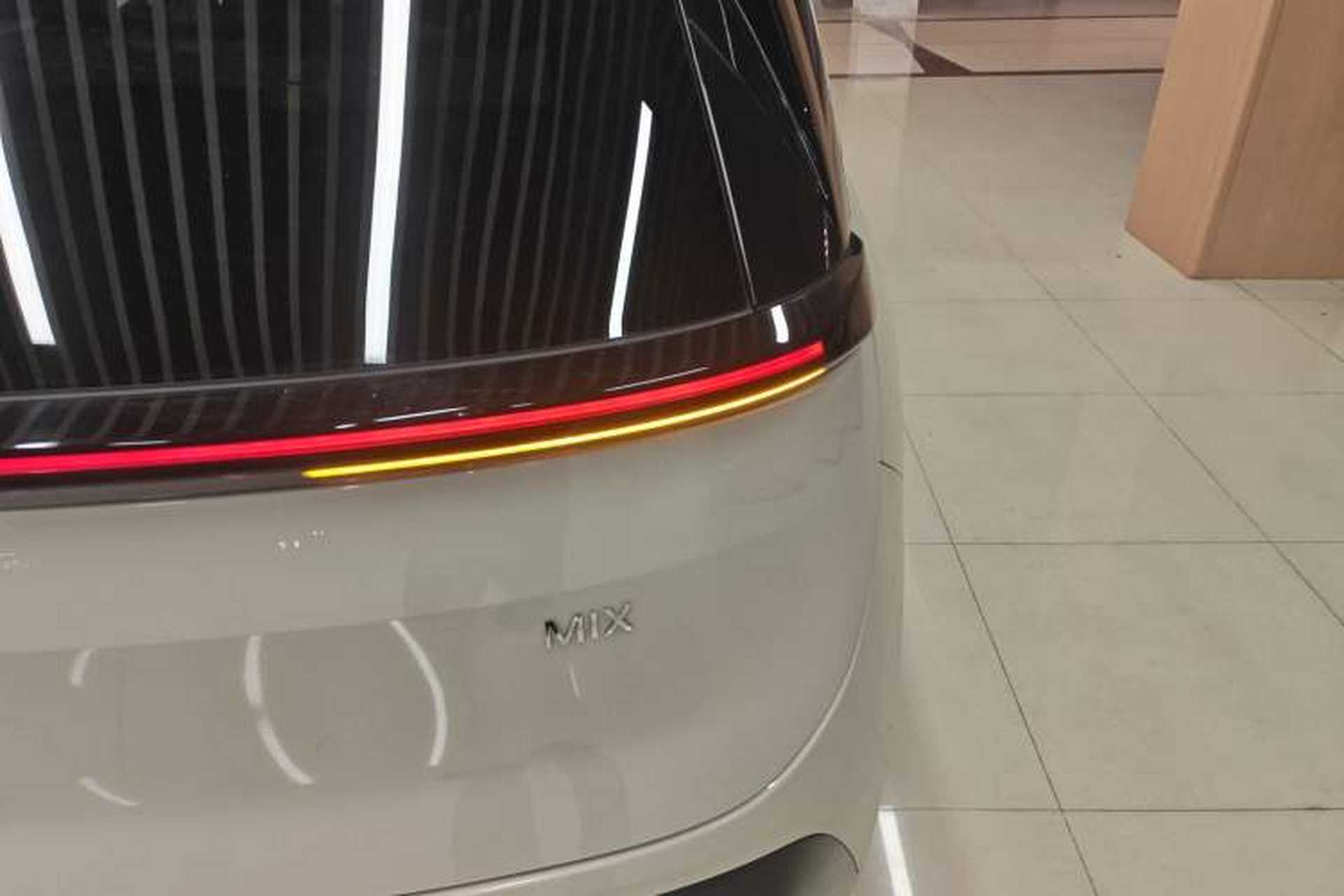 Used Zeekr MIX 2025 Long-Range Intelligent Driving Edition Exterior 3