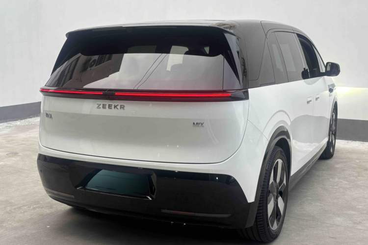 Used Zeekr MIX 2025 Intelligent Driving Version Exterior 4
