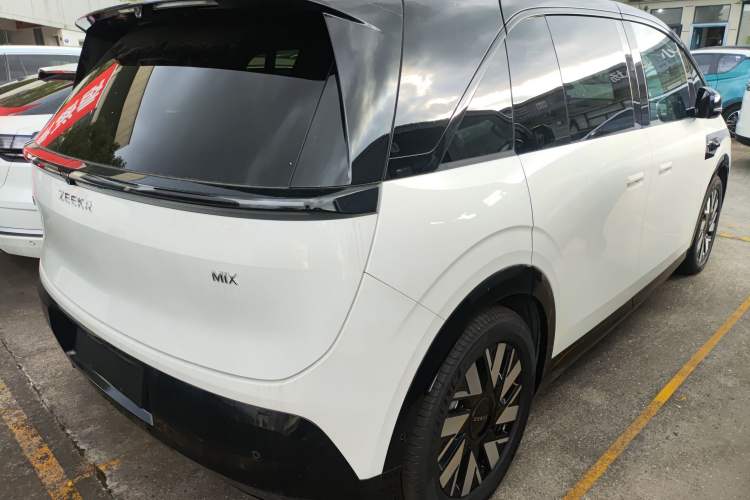 Used Zeekr MIX 2025 Long-Range Intelligent Driving Edition Exterior 6