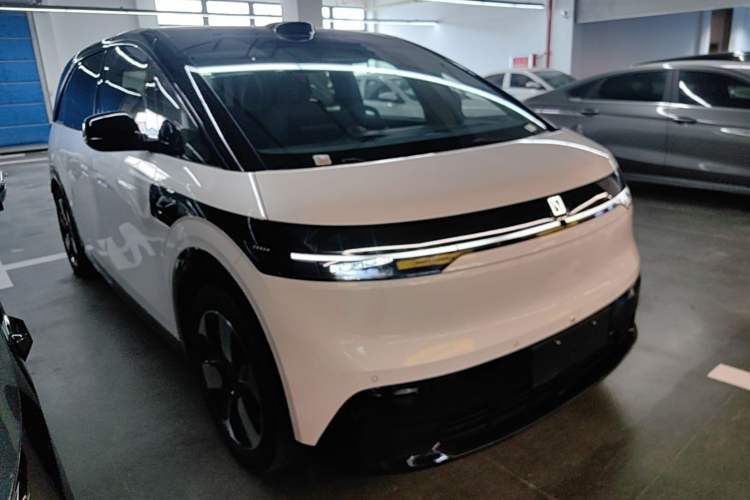 Used Zeekr MIX 2025 Intelligent Driving Version Front Right 45 Deg