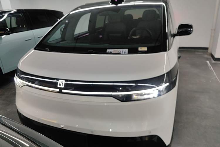 Used Zeekr MIX 2025 Intelligent Driving Version Front