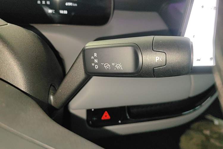 Used Zeekr MIX 2025 Intelligent Driving Version Gear Lever