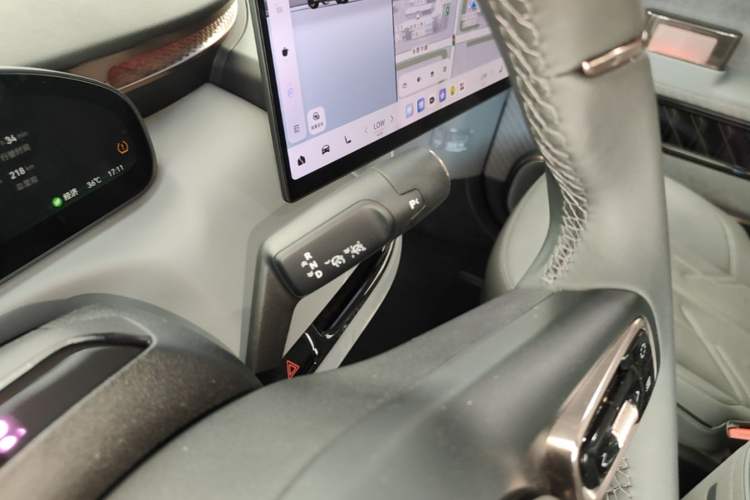 Used Zeekr MIX 2025 Intelligent Driving Version Gear Lever