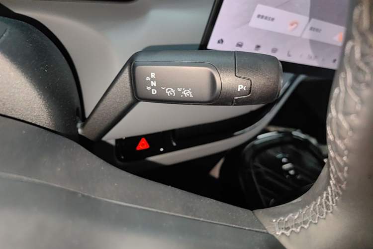Used Zeekr MIX 2025 Intelligent Driving Version Gear Lever