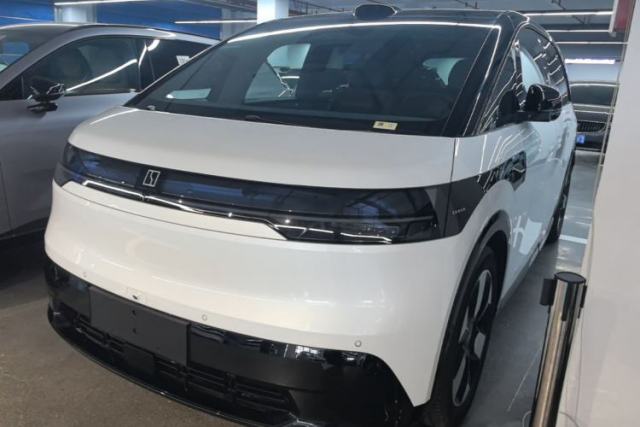 Used Zeekr MIX 2025 Intelligent Driving Version