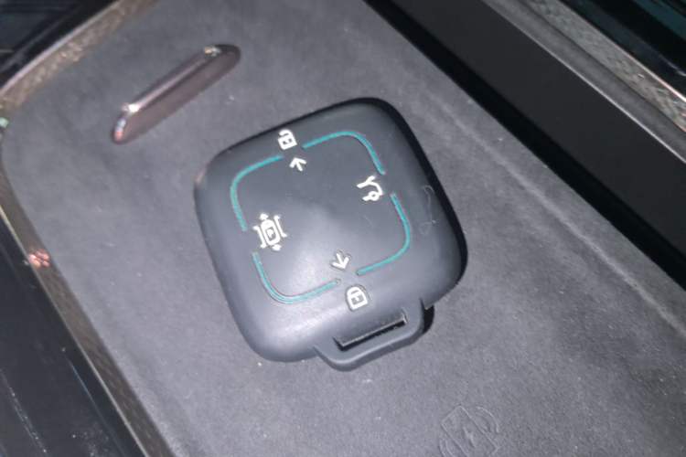 Used Zeekr MIX 2025 Intelligent Driving Version Interior 1