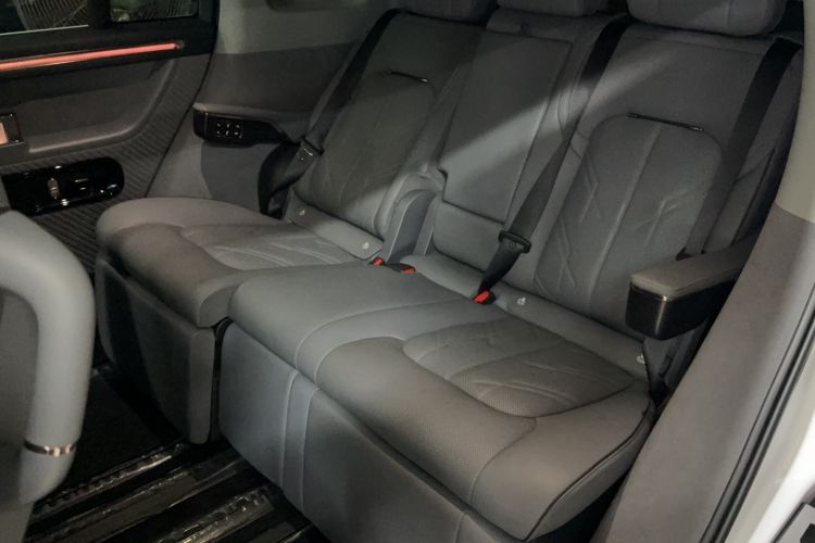 Used Zeekr MIX 2025 Intelligent Driving Version Interior 1
