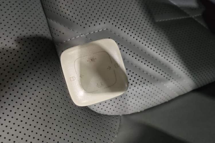 Used Zeekr MIX 2025 Intelligent Driving Version Interior 1