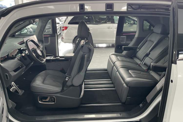 Used Zeekr MIX 2025 Intelligent Driving Version Interior 4