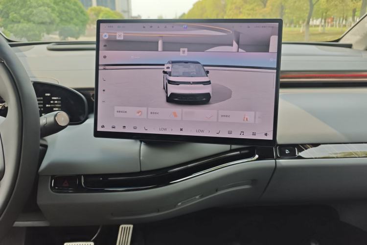 Used Zeekr MIX 2025 Intelligent Driving Version Interior 5