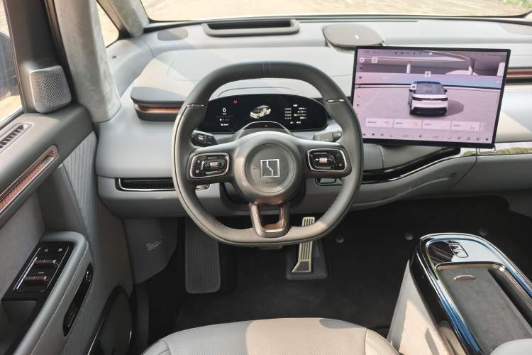 Used Zeekr MIX 2025 Intelligent Driving Version Interior 8