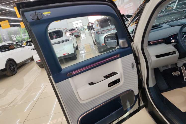 Used Zeekr MIX 2025 Long-Range Intelligent Driving Edition Left Front Door Interior