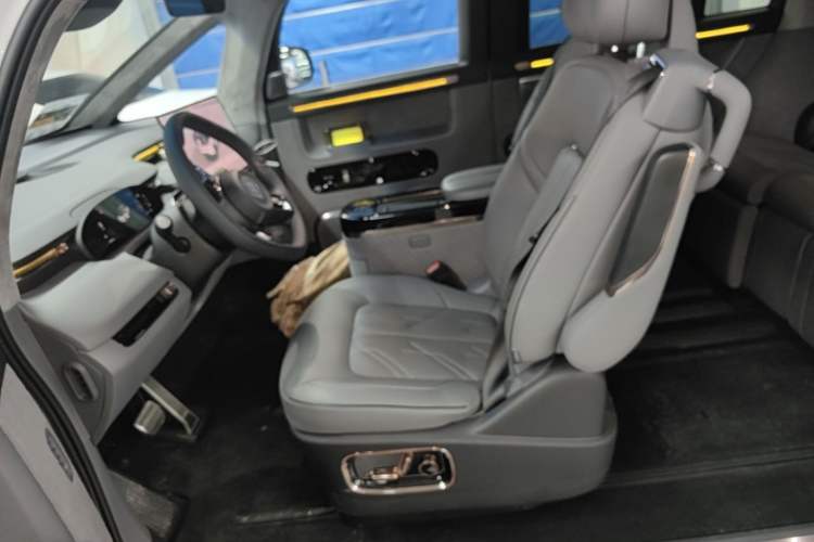 Used Zeekr MIX 2025 Intelligent Driving Version Left Front Seat