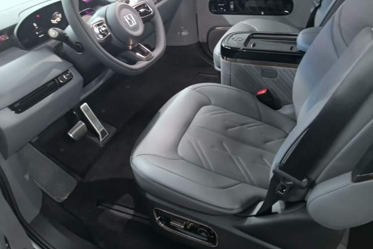 Used Zeekr MIX 2025 Intelligent Driving Version Left Front Seat