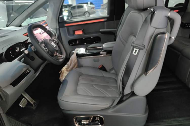 Used Zeekr MIX 2025 Intelligent Driving Version Left Front Seat