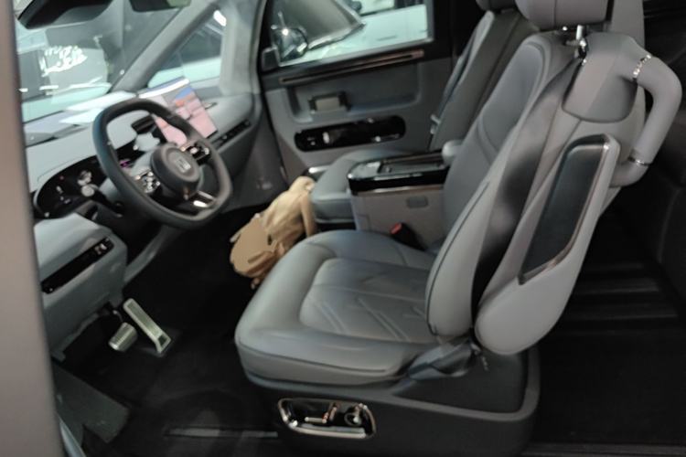 Used Zeekr MIX 2025 Intelligent Driving Version Left Front Seat