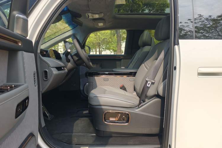 Used Zeekr MIX 2025 Intelligent Driving Version Left Front Seat