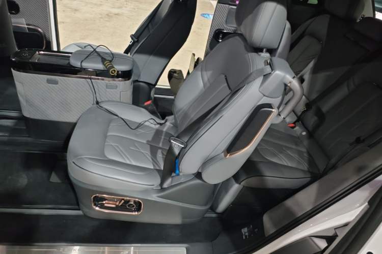 Used Zeekr MIX 2025 Intelligent Driving Version Left Front Seat