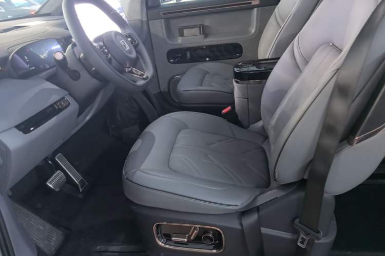 Used Zeekr MIX 2025 Intelligent Driving Version Left Front Seat
