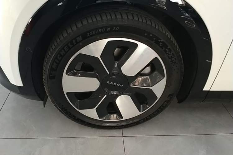 Used Zeekr MIX 2025 Intelligent Driving Version Left Front Wheel Hub