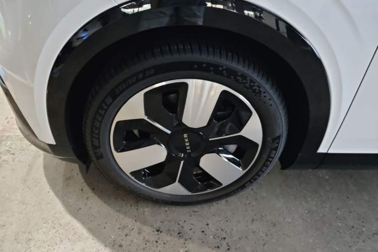 Used Zeekr MIX 2025 Intelligent Driving Version Left Front Wheel Hub