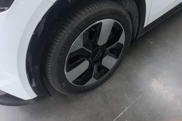 Used Zeekr MIX 2025 Intelligent Driving Version Left Front Wheel Hub