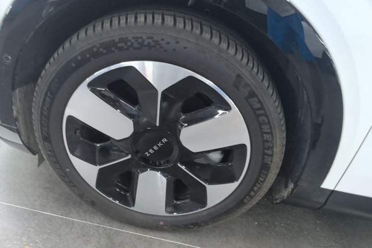 Used Zeekr MIX 2025 Intelligent Driving Version Left Front Wheel Hub