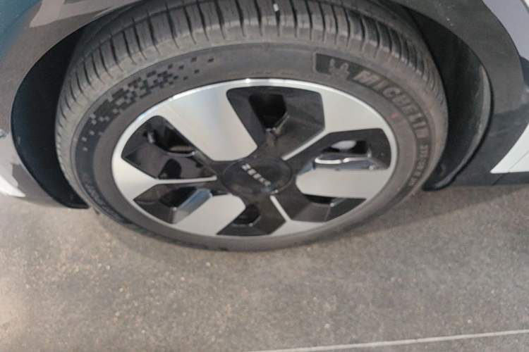Used Zeekr MIX 2025 Intelligent Driving Version Left Front Wheel Hub