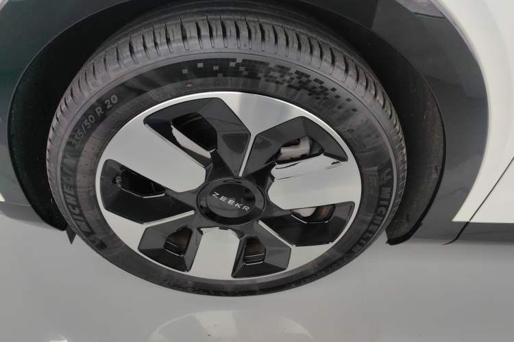 Used Zeekr MIX 2025 Intelligent Driving Version Left Front Wheel Hub