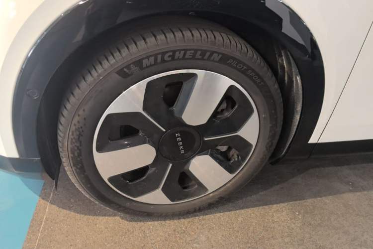 Used Zeekr MIX 2025 Intelligent Driving Version Left Front Wheel Hub