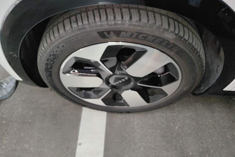 Used Zeekr MIX 2025 Intelligent Driving Version Left Front Wheel Hub