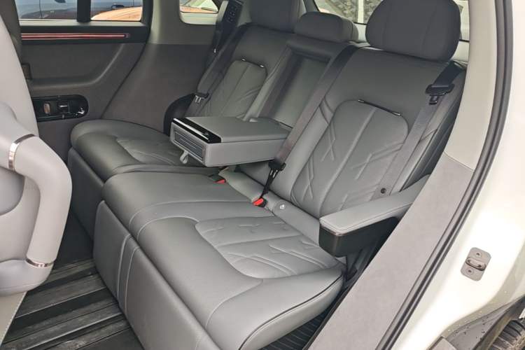 Used Zeekr MIX 2025 Intelligent Driving Version Left Rear Seat