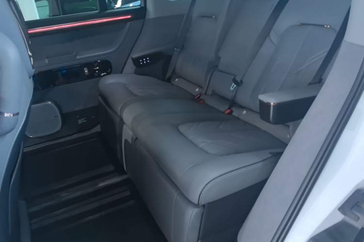 Used Zeekr MIX 2025 Intelligent Driving Version Left Rear Seat