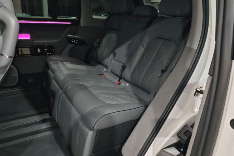 Used Zeekr MIX 2025 Intelligent Driving Version Left Rear Seat