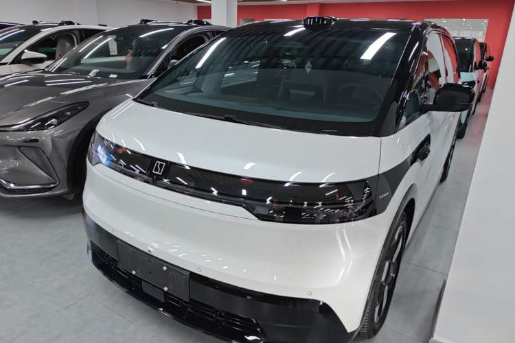 Zeekr MIX 2025 Intelligent Driving Version