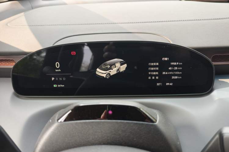 Used Zeekr MIX 2025 Intelligent Driving Version Odometer Close Up