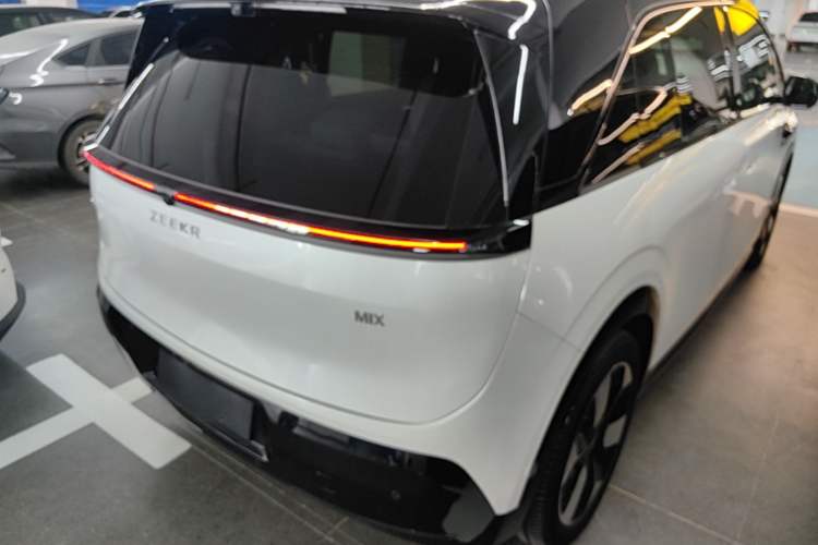 Used Zeekr MIX 2025 Intelligent Driving Version Rear Right 45 Deg