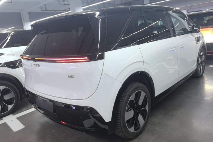 Used Zeekr MIX 2025 Intelligent Driving Version Rear Right 45 Deg