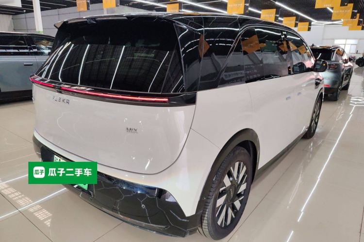 Used Zeekr MIX 2025 Long-Range Intelligent Driving Edition Rear Right 45 Deg