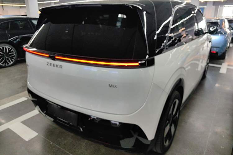 Used Zeekr MIX 2025 Intelligent Driving Version Rear Right 45 Deg