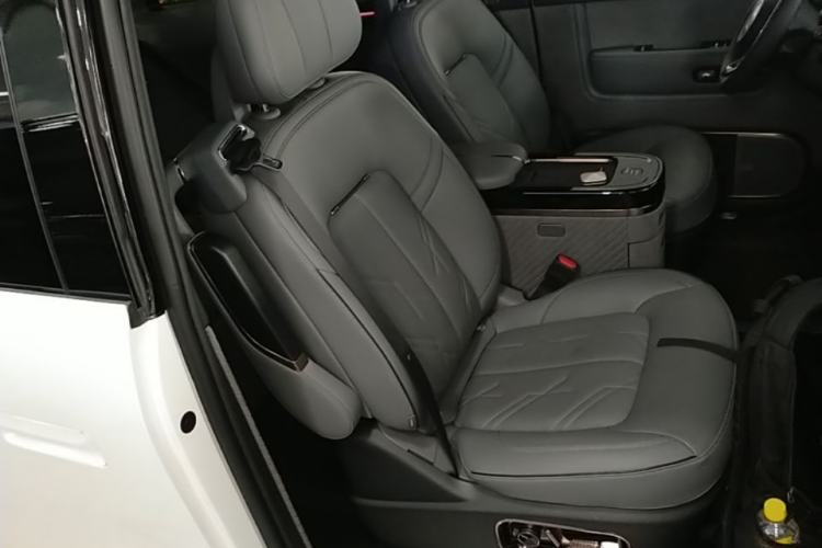 Used Zeekr MIX 2025 Intelligent Driving Version Right Front Seat
