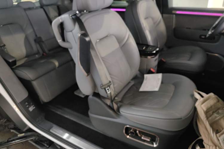 Used Zeekr MIX 2025 Intelligent Driving Version Right Front Seat