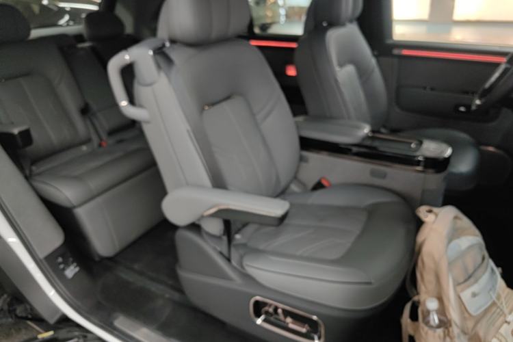 Used Zeekr MIX 2025 Intelligent Driving Version Right Front Seat