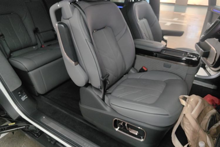 Used Zeekr MIX 2025 Intelligent Driving Version Right Front Seat