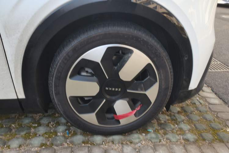 Used Zeekr MIX 2025 Intelligent Driving Version Right Front Wheel Hub