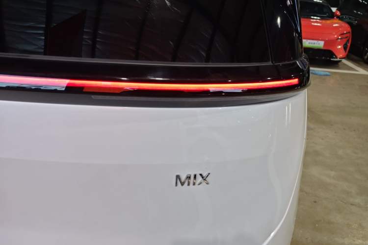Used Zeekr MIX 2025 Intelligent Driving Version Right Rear Taillight
