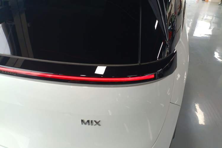 Used Zeekr MIX 2025 Intelligent Driving Version Right Rear Taillight
