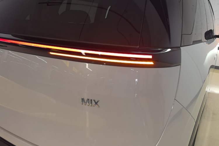 Used Zeekr MIX 2025 Intelligent Driving Version Right Rear Taillight
