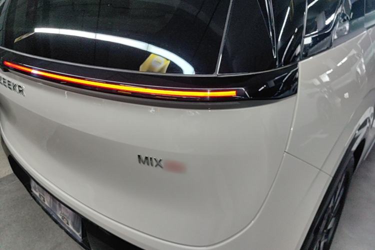 Used Zeekr MIX 2025 Long-Range Intelligent Driving Edition Right Rear Taillight